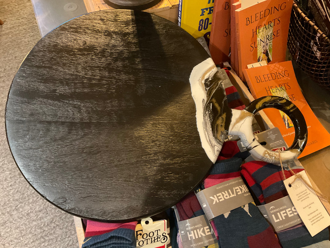 Nikita Fine Art Round Cheese and Charcuterie Board