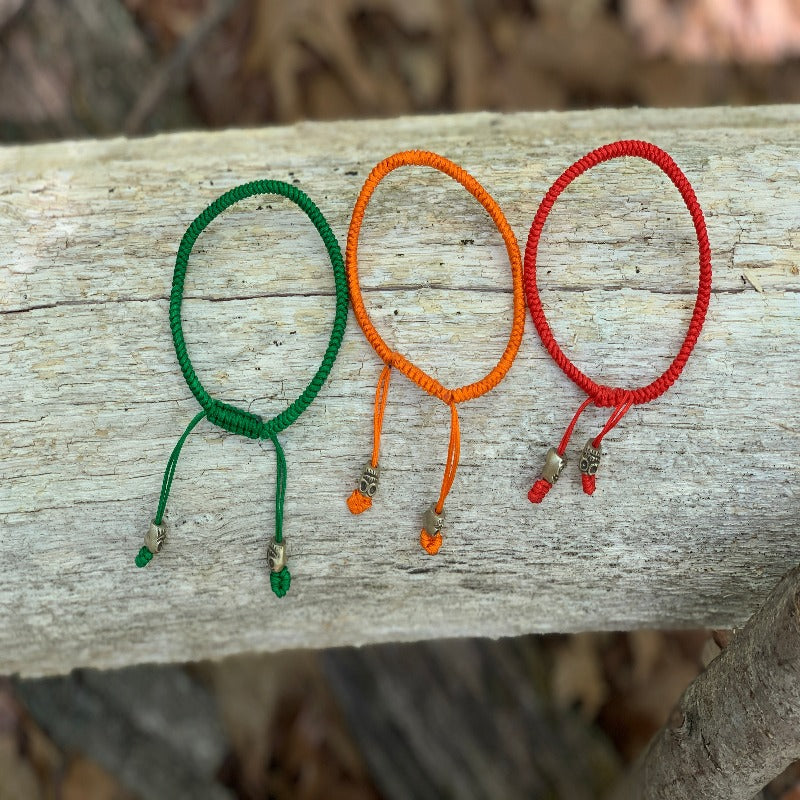 Knotted protection bracelet - the five clouds