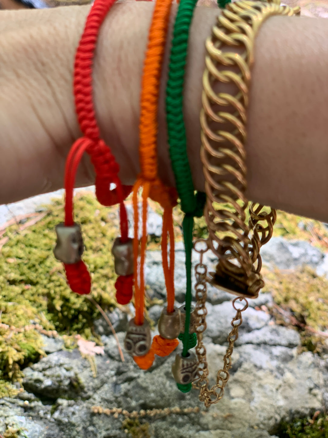 Knotted protection bracelet - the five clouds