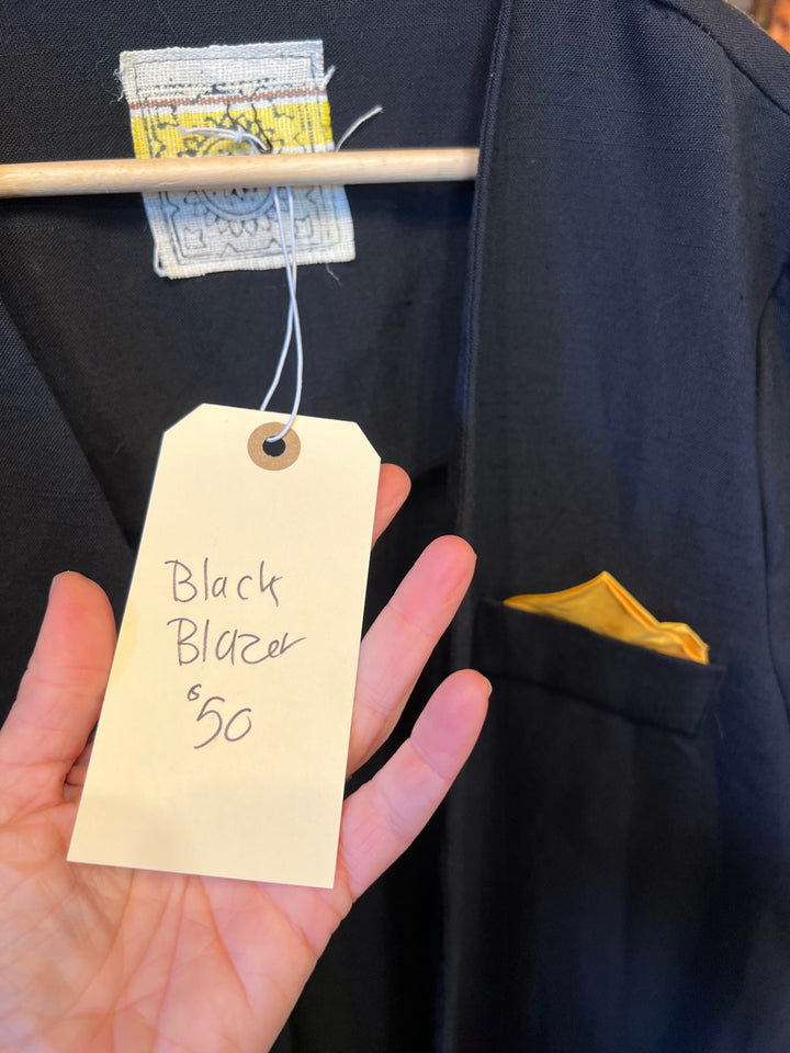 Dear Birdie Vintage Blazer Extra large Black linen with yellow pocket square