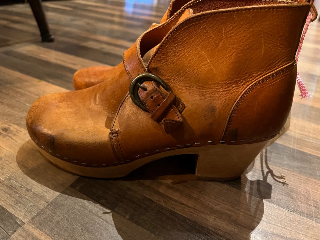 Swedish Hasbeens Clog Boots 9.5 Brown