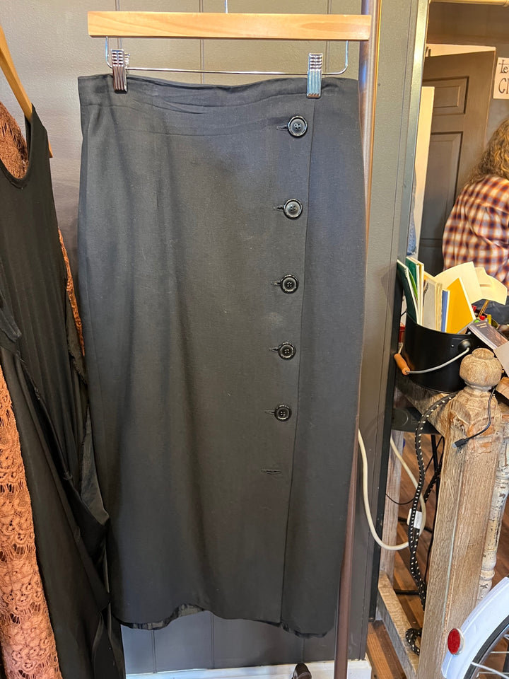 Dear Birdie Vintage skirt Small Black