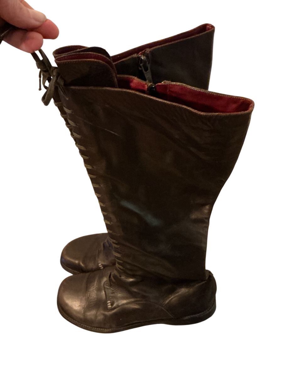 Barney's NY Boots 9 Brown