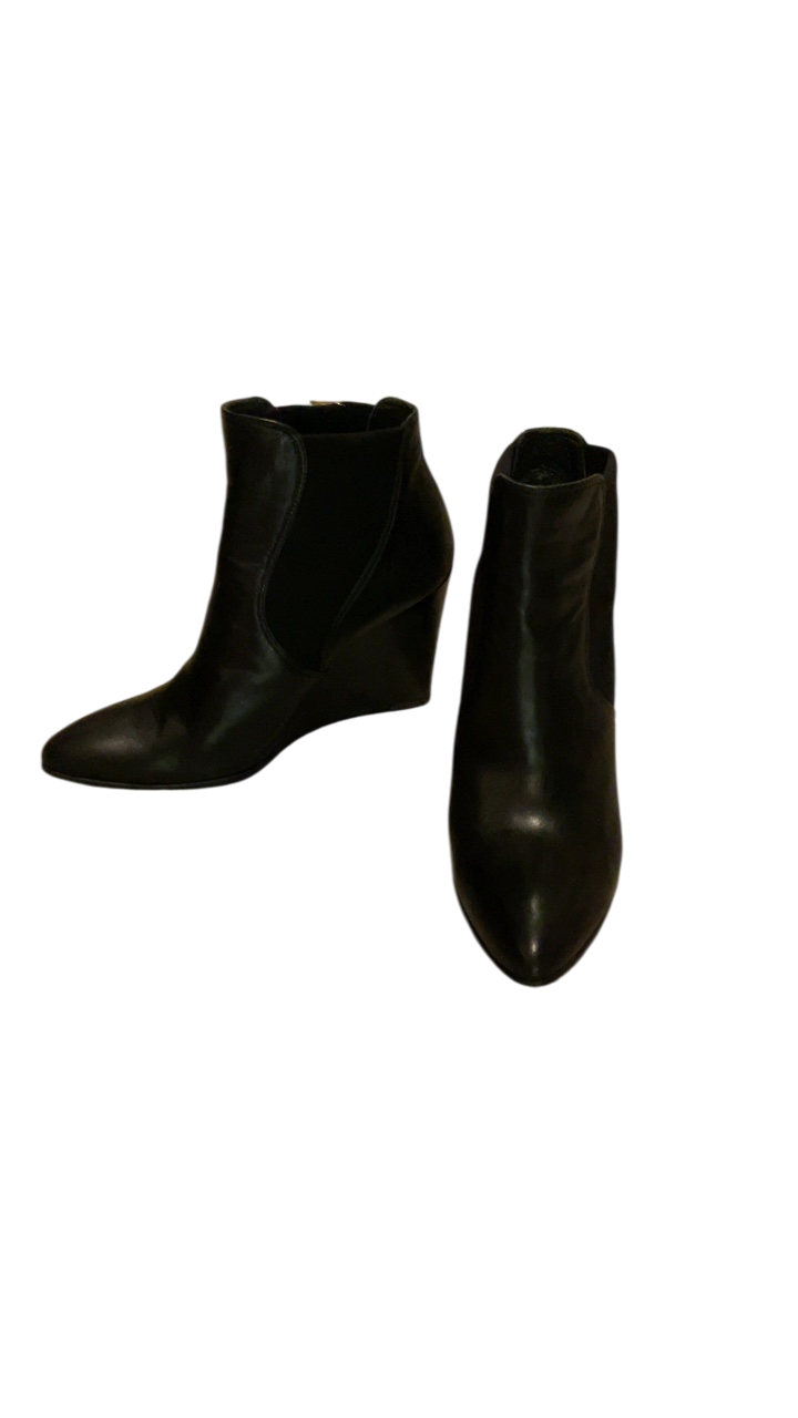 Stuart Weitzman Boots 8 Black