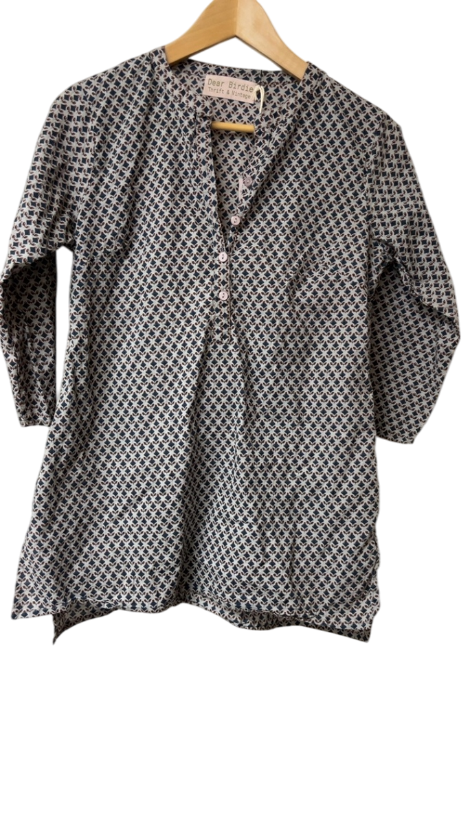 Dear Birdie Cotton printed shirt Small Grey blue and red India pattern