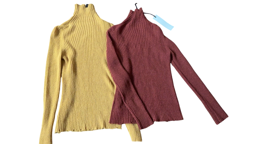 Serienumerica Long sleeve sweater One size Yellow and Burgundy