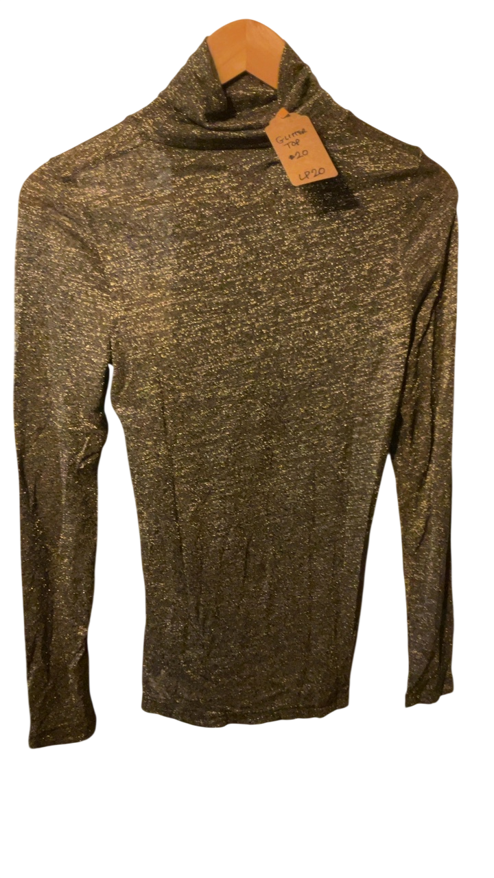 Not visible Turtleneck Gold and Black