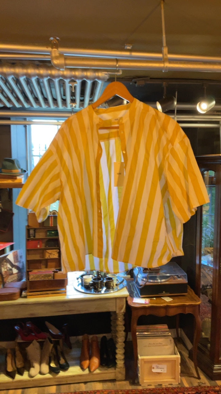 Closed Shirt Small/Medium Yellow and White