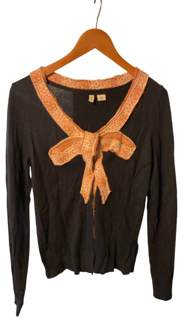 Moth Long sleeve sweater Medium Black and orange