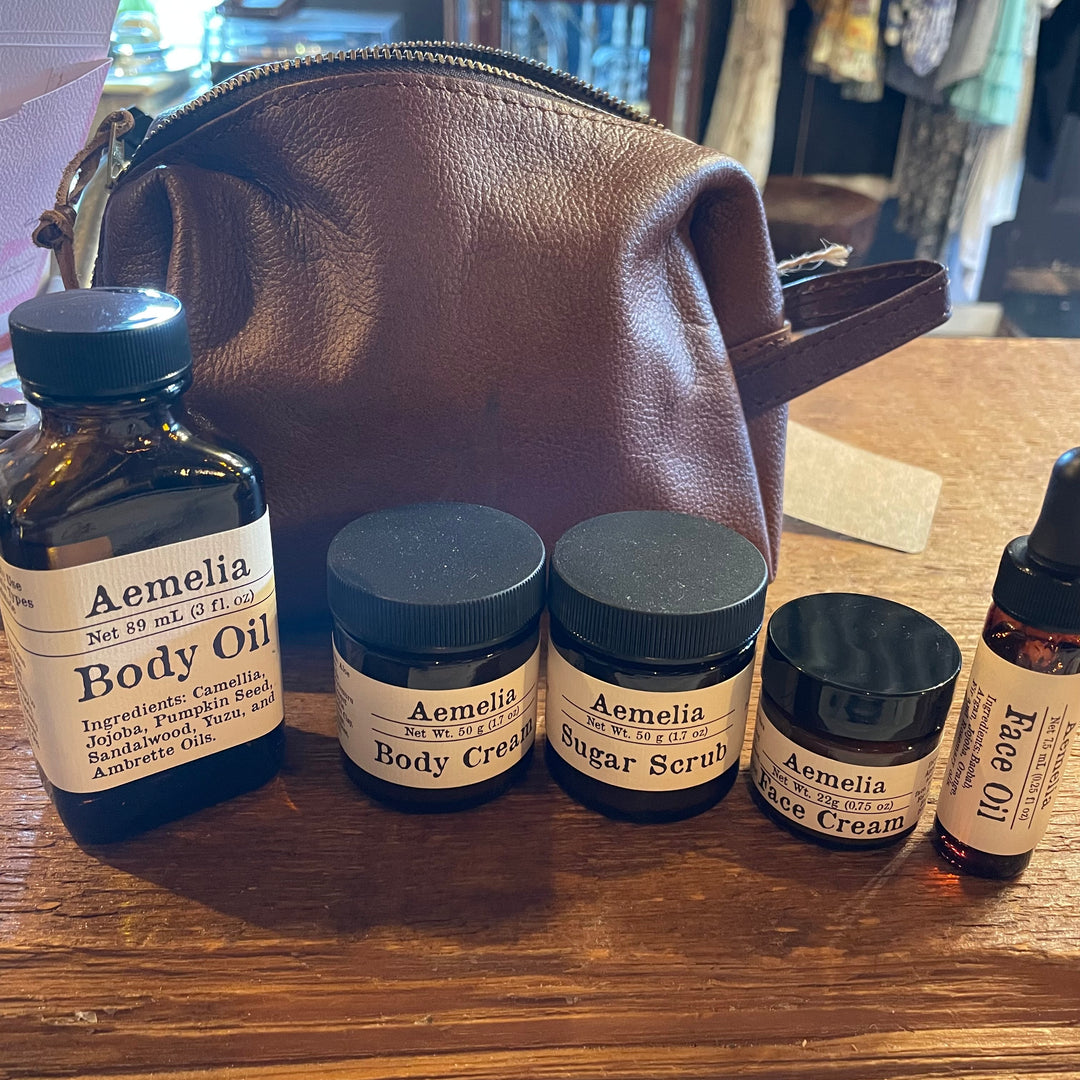 Aeemelia Travel Set