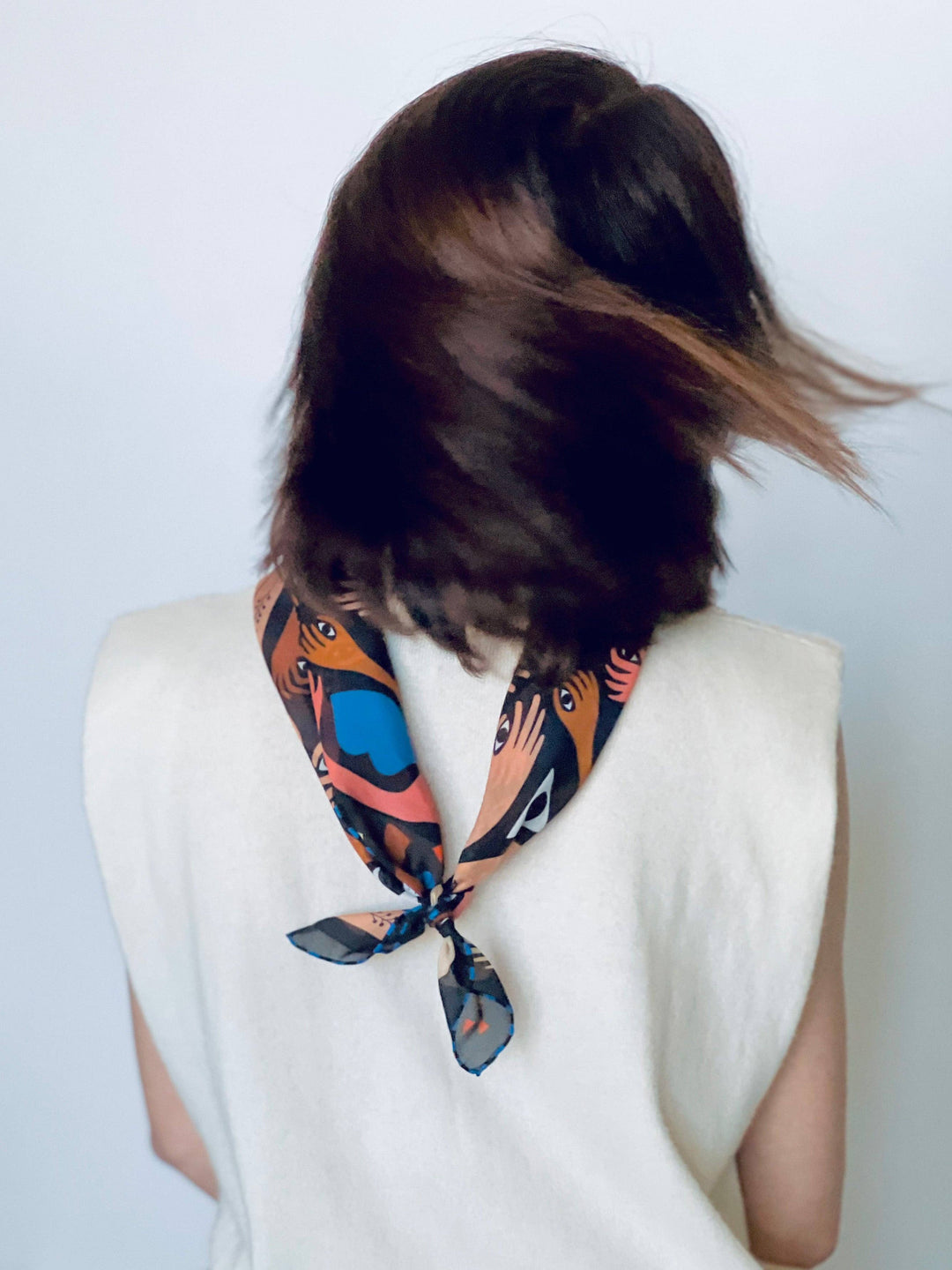 Mur by Ayca - Peekaboo Bandana