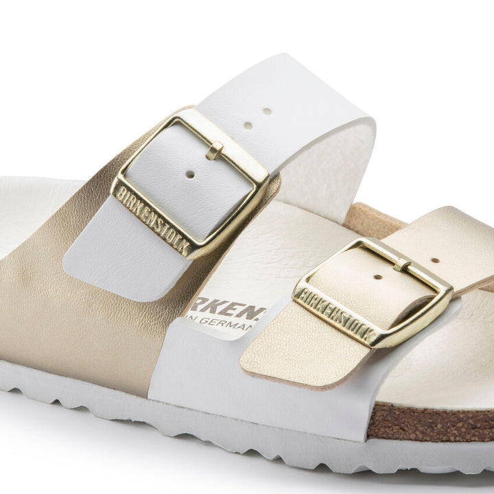 Birkenstock Arizona Split Birko-Flor Sandals | White / Gold (N)