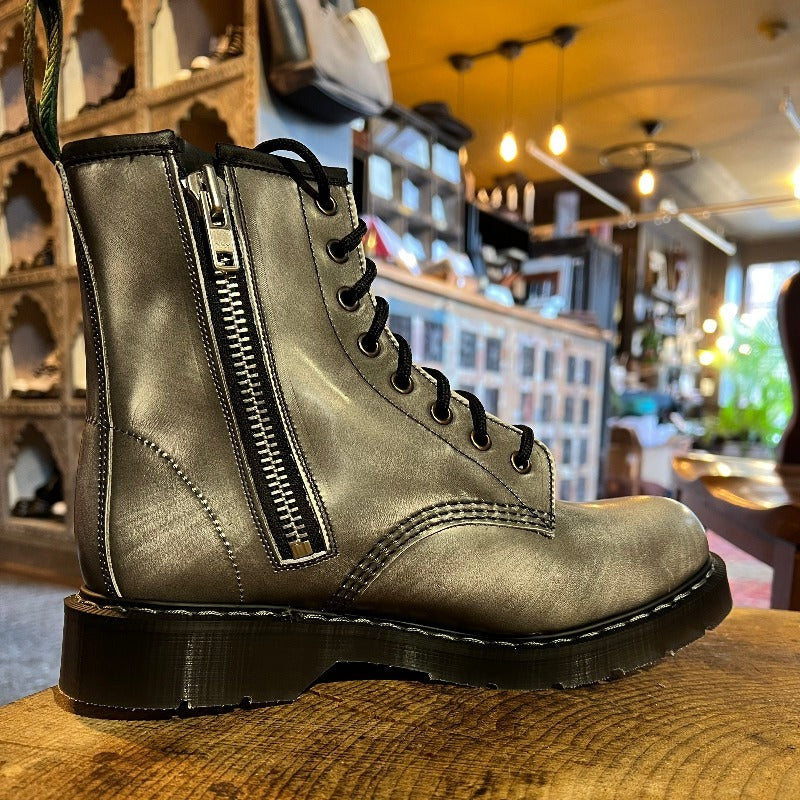 Solovair Cloud Gray Hi-Shine 8 Eye Derby Boot with Inside Solovair Cloud Gray Hi-Shine 8 Eye Derby Boot with Inside